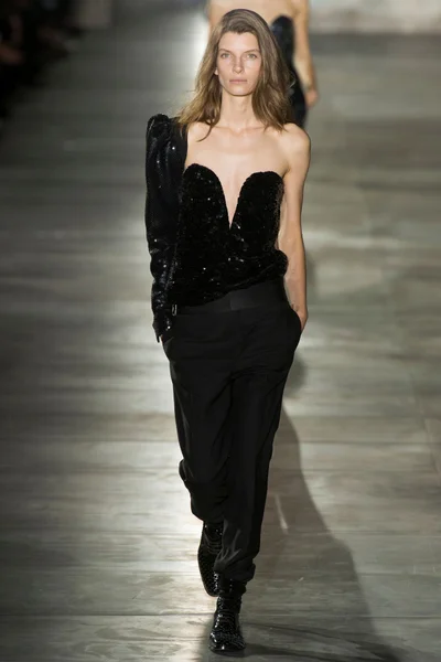Look 39